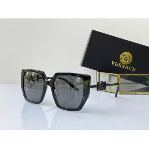 Versace AAA Quality Sunglasses #1296314