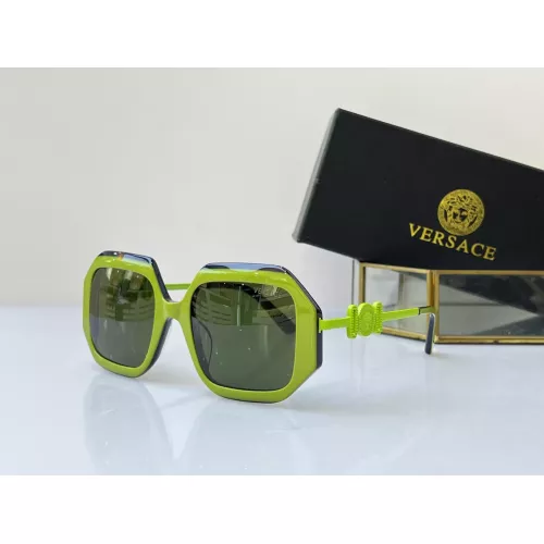 Versace AAA Quality Sunglasses #1296317