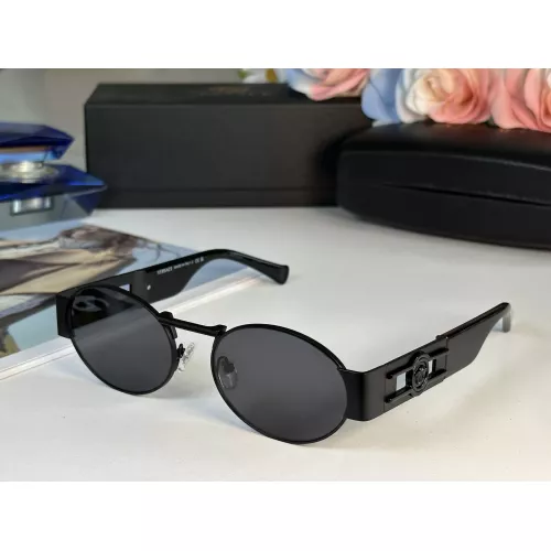 Versace AAA Quality Sunglasses #1296327