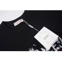 Cheap Alexander McQueen T-shirts Short Sleeved For Unisex #1295802 Replica Wholesale [$32.00 USD] [ITEM#1295802] on Replica Alexander McQueen T-shirts