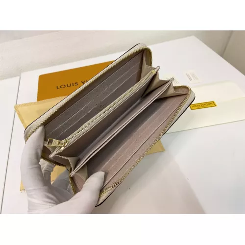 Cheap Louis Vuitton LV Wallets #1298851 Replica Wholesale [$40.00 USD] [ITEM#1298851] on Replica Louis Vuitton LV Wallets