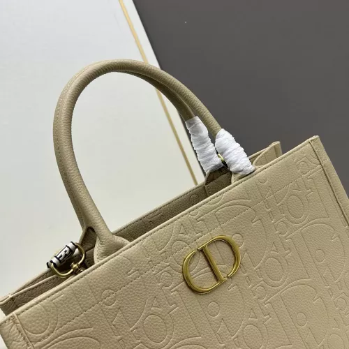 Cheap Christian Dior AAA Quality Handbags For Women #1299900 Replica Wholesale [$115.00 USD] [ITEM#1299900] on Replica Christian Dior AAA Quality Handbags