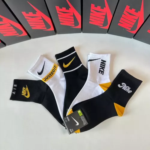 Cheap Nike Socks #1300586 Replica Wholesale [$29.00 USD] [ITEM#1300586] on Replica Nike Socks