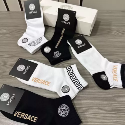 Cheap Versace Socks #1300601 Replica Wholesale [$25.00 USD] [ITEM#1300601] on Replica Versace Socks