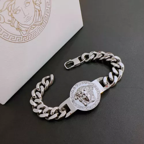 Cheap Versace Bracelets #1300960 Replica Wholesale [$52.00 USD] [ITEM#1300960] on Replica Versace Bracelets