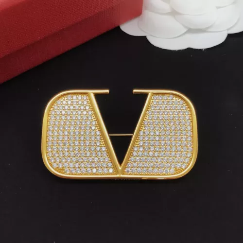 Cheap Valentino Brooches For Women #1301287 Replica Wholesale [$32.00 USD] [ITEM#1301287] on Replica Valentino Brooches