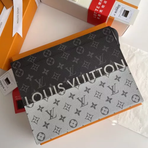 Louis Vuitton AAA Quality Wallets #1301294