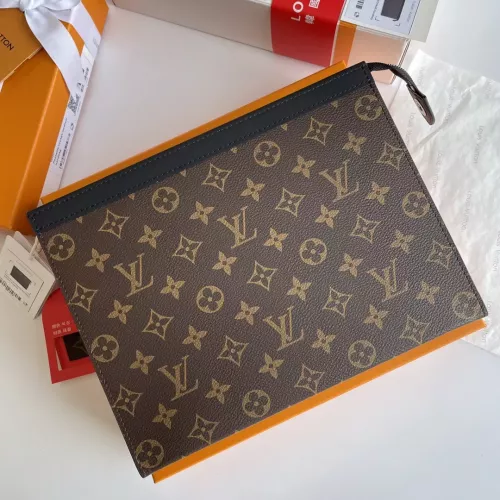 Louis Vuitton AAA Quality Wallets #1301309