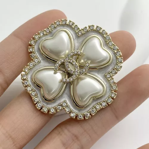 Cheap Chanel Brooches For Women #1301310 Replica Wholesale [$39.00 USD] [ITEM#1301310] on Replica Chanel Brooches