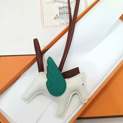 Cheap Hermes Key Holder And Bag Buckle #1301389 Replica Wholesale [$42.00 USD] [ITEM#1301389] on Replica Hermes Key Holder And Bag Buckle