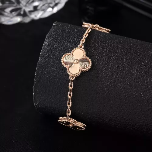 Cheap Van Cleef &amp; Arpels Bracelets For Women #1301533 Replica Wholesale [$34.00 USD] [ITEM#1301533] on Replica Van Cleef &amp; Arpels Bracelets