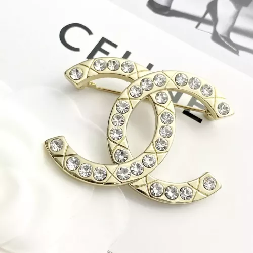 Chanel Brooches For Women #1301608