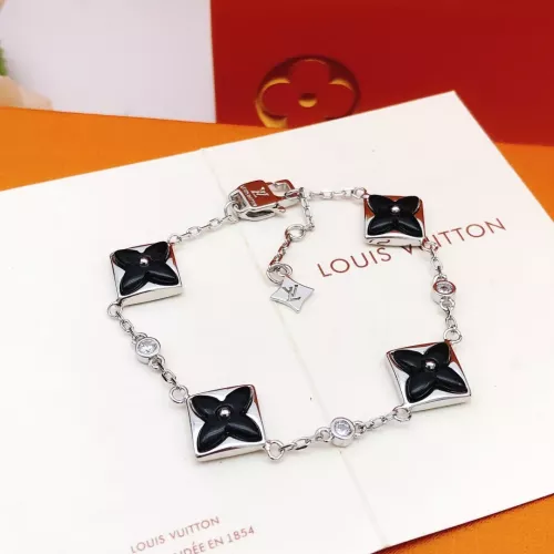 Louis Vuitton LV Bracelets #1301878