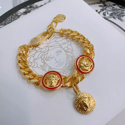 Cheap Versace Bracelets #1302163 Replica Wholesale [$60.00 USD] [ITEM#1302163] on Replica Versace Bracelets