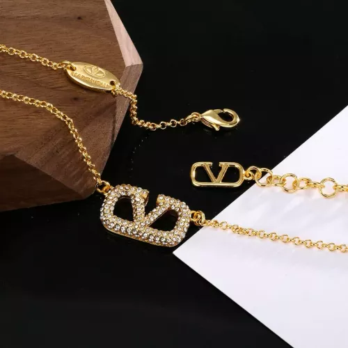 Cheap Valentino Necklaces For Women #1302388 Replica Wholesale [$29.00 USD] [ITEM#1302388] on Replica Valentino Necklaces