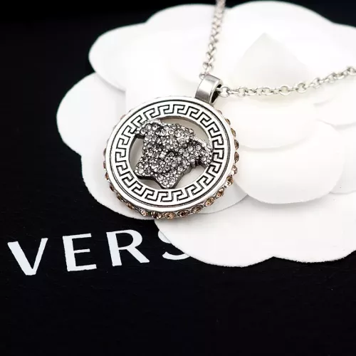 Cheap Versace Necklaces #1302450 Replica Wholesale [$25.00 USD] [ITEM#1302450] on Replica Versace Necklaces