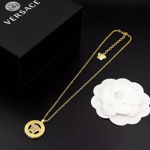 Cheap Versace Necklaces #1302451 Replica Wholesale [$25.00 USD] [ITEM#1302451] on Replica Versace Necklaces