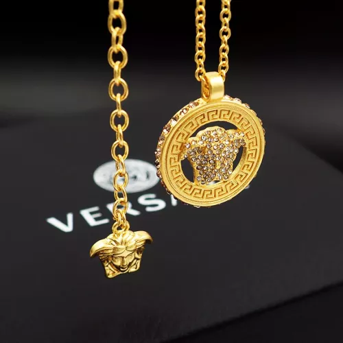 Cheap Versace Necklaces #1302451 Replica Wholesale [$25.00 USD] [ITEM#1302451] on Replica Versace Necklaces