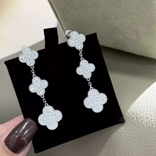 Cheap Van Cleef &amp; Arpels Earrings For Women #1302529 Replica Wholesale [$42.00 USD] [ITEM#1302529] on Replica Van Cleef &amp; Arpels Earrings