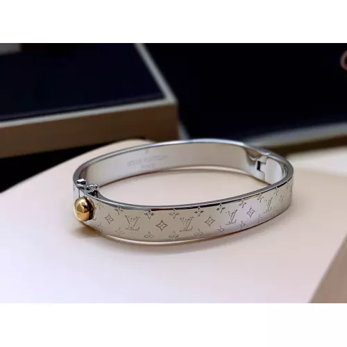 Louis Vuitton LV Bracelets #1302532