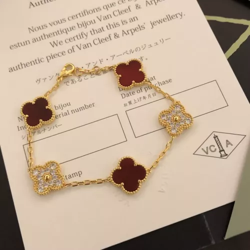 Van Cleef & Arpels Bracelets For Women #1302552