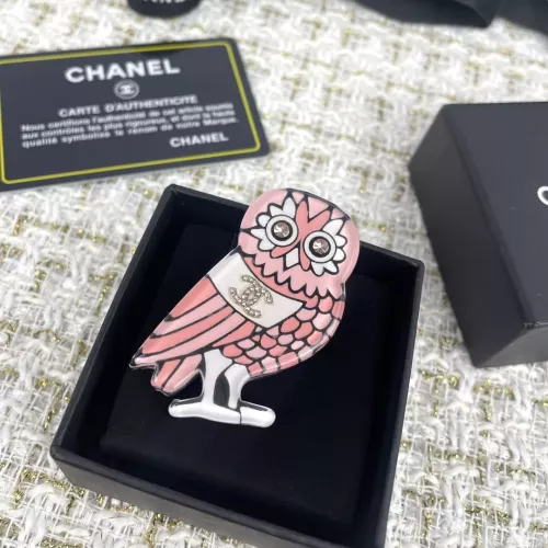 Chanel Brooches For Women #1302600