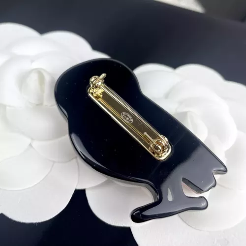 Cheap Chanel Brooches For Women #1302600 Replica Wholesale [$36.00 USD] [ITEM#1302600] on Replica Chanel Brooches