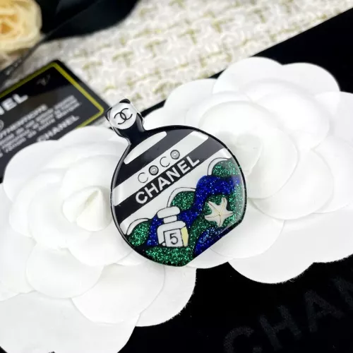 Cheap Chanel Brooches For Women #1302603 Replica Wholesale [$36.00 USD] [ITEM#1302603] on Replica Chanel Brooches