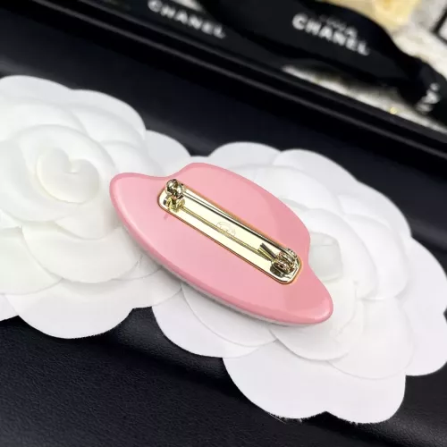 Cheap Chanel Brooches For Women #1302621 Replica Wholesale [$34.00 USD] [ITEM#1302621] on Replica Chanel Brooches