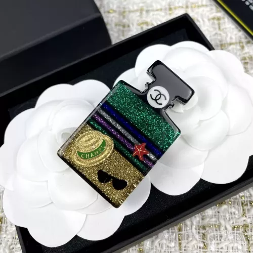 Chanel Brooches For Women #1302624