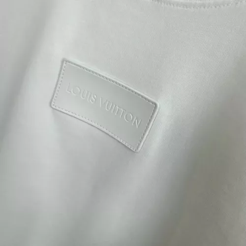 Cheap Louis Vuitton LV T-Shirts Short Sleeved For Unisex #1302673 Replica Wholesale [$41.00 USD] [ITEM#1302673] on Replica Louis Vuitton LV T-Shirts