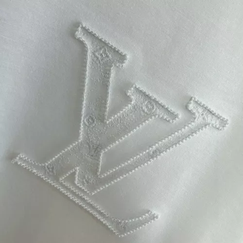 Cheap Louis Vuitton LV T-Shirts Short Sleeved For Unisex #1302678 Replica Wholesale [$41.00 USD] [ITEM#1302678] on Replica Louis Vuitton LV T-Shirts