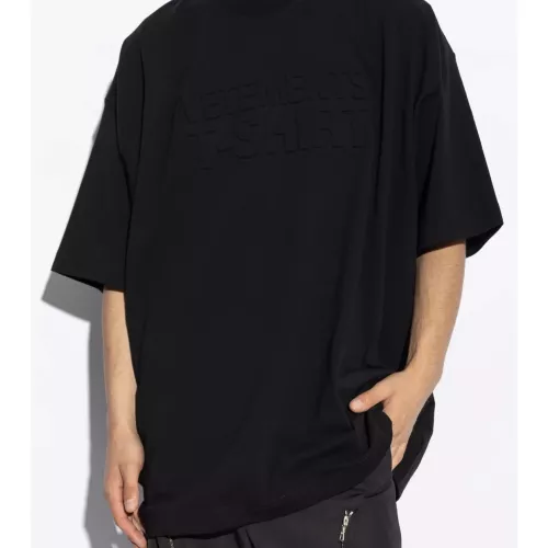 Cheap VETEMENTS T-Shirts Short Sleeved For Unisex #1302811 Replica Wholesale [$38.00 USD] [ITEM#1302811] on Replica VETEMENTS T-Shirts