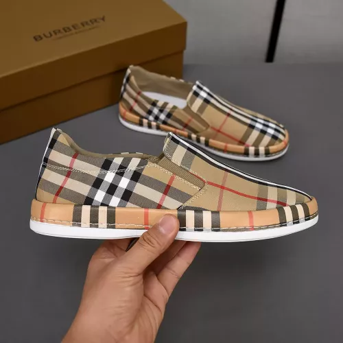 Cheap Burberry Casual Shoes For Men #1303163 Replica Wholesale [$76.00 USD] [ITEM#1303163] on Replica Burberry Casual Shoes