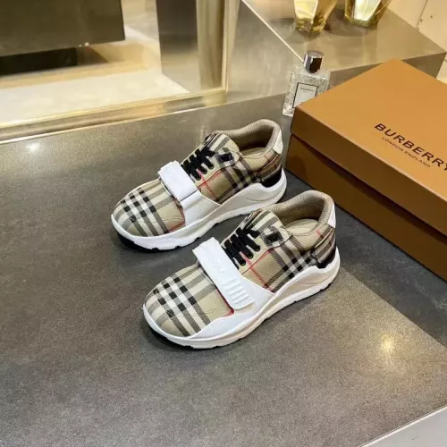 Cheap Burberry Casual Shoes For Men #1303411 Replica Wholesale [$118.00 USD] [ITEM#1303411] on Replica Burberry Casual Shoes