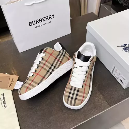 Cheap Burberry Casual Shoes For Women #1303514 Replica Wholesale [$105.00 USD] [ITEM#1303514] on Replica Burberry Casual Shoes