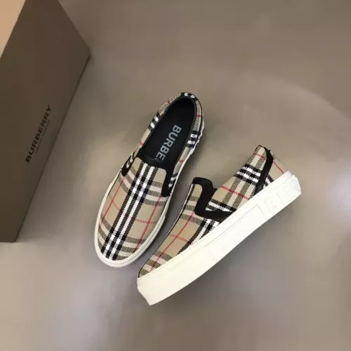 Burberry Casual Shoes For Men #1303582