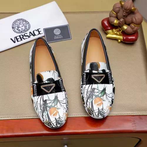 Versace Leather Shoes For Men #1303850