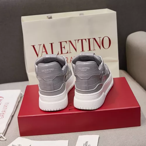 Cheap Valentino Casual Shoes For Women #1304323 Replica Wholesale [$118.00 USD] [ITEM#1304323] on Replica Valentino Casual Shoes