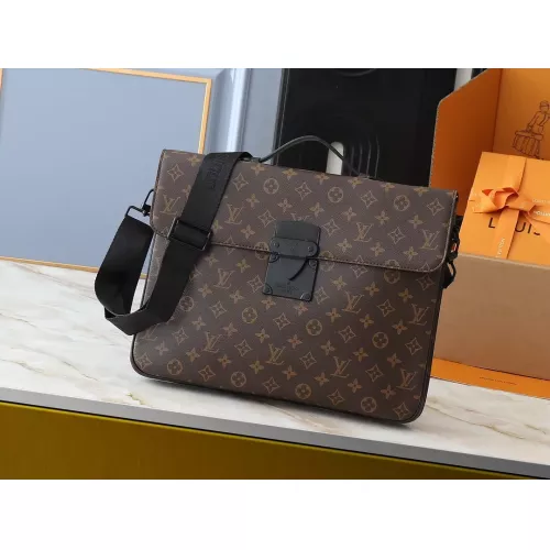 Louis Vuitton AAA Man Messenger Bags #1305032