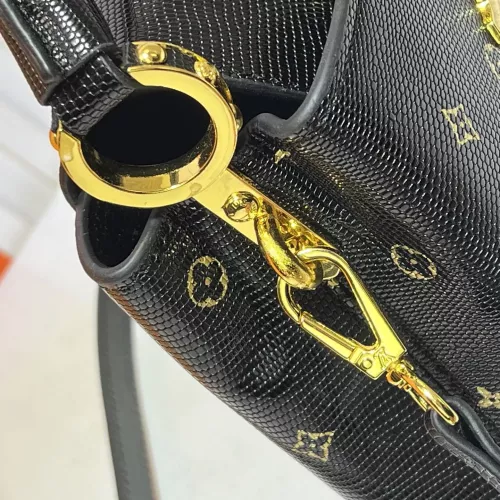 Cheap Louis Vuitton AAA Quality Messenger Bags For Women #1305313 Replica Wholesale [$85.00 USD] [ITEM#1305313] on Replica Louis Vuitton AAA Quality Messenger Bags