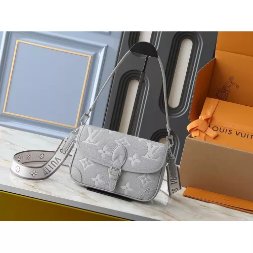 Louis Vuitton Messenger Bags For Women #1305574