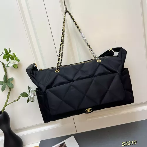 Chanel AAA Quality Shoulder Bags For Women #1306749