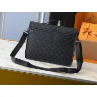 Cheap Louis Vuitton AAA Man Messenger Bags #1305029 Replica Wholesale [$68.00 USD] [ITEM#1305029] on Replica Louis Vuitton AAA Man Messenger Bags