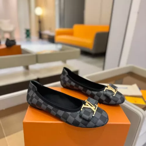 Cheap Louis Vuitton Flat Shoes For Women #1320722 Replica Wholesale [$92.00 USD] [ITEM#1320722] on Replica Louis Vuitton Flat Shoes