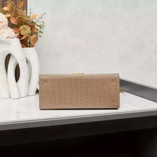 Cheap Yves Saint Laurent YSL AAA Quality Messenger Bags For Women #1320814 Replica Wholesale [$92.00 USD] [ITEM#1320814] on Replica Yves Saint Laurent YSL AAA Quality Messenger Bags