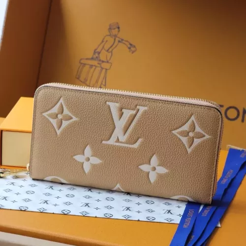 Louis Vuitton AAA Quality Card Case #1321380