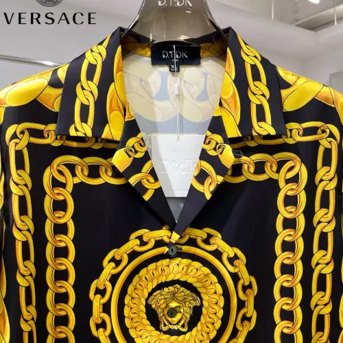 Cheap Versace Tracksuits Short Sleeved For Men #1321445 Replica Wholesale [$76.00 USD] [ITEM#1321445] on Replica Versace Tracksuits