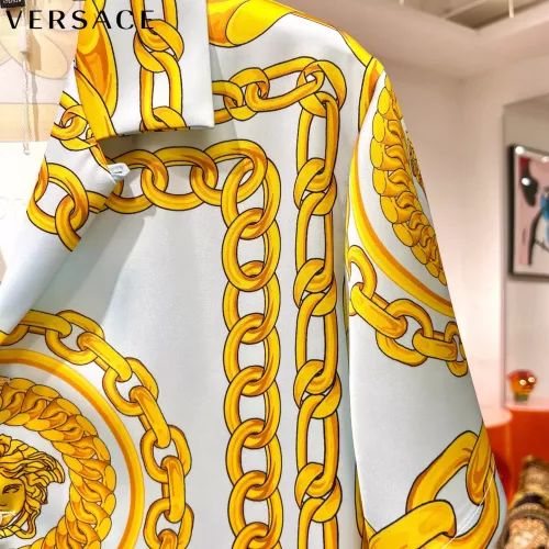 Cheap Versace Tracksuits Short Sleeved For Men #1321447 Replica Wholesale [$76.00 USD] [ITEM#1321447] on Replica Versace Tracksuits