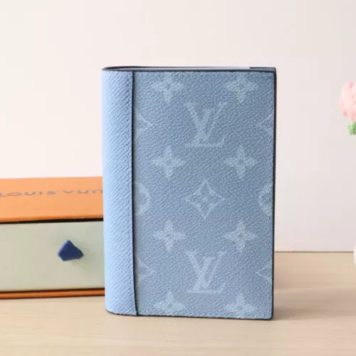 Louis Vuitton AAA Quality Card Case #1321749